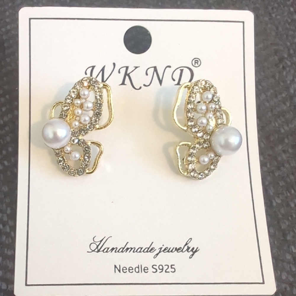 Gold and Pearl Earrings